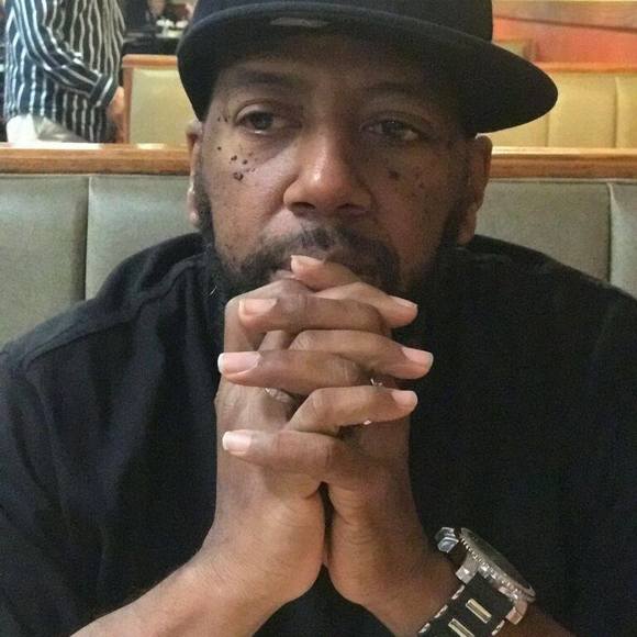 Meet your Posher, Robert - Picture 1 of 1